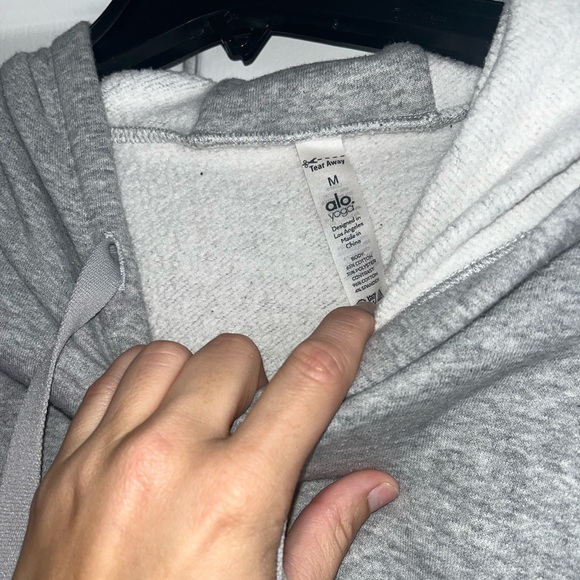 Alo yoga hoodie - Picture 2 of 4